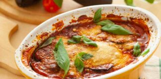 Parmigiana sì ma al forno, così puoi fare il bis ma senza sentirti in colpa! Parmigiana di melanzane non fritta - RicettaSprint