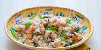 Il risotto di mare perfetto? Il segreto sono le teste dei gamberi Risotto con i gamberetti - RicettaSprint