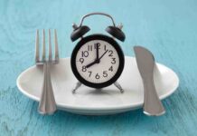 Saltare la cena non è digiuno intermittente, ecco cosa stai rischiand Saltare la cena pericoli - RicettaSprint
