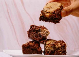 Torta cioccolato e caffè, ma senza latte: la ricetta che ti ricarica Torta cioccolato e caffè senza latte - RicettaSprint