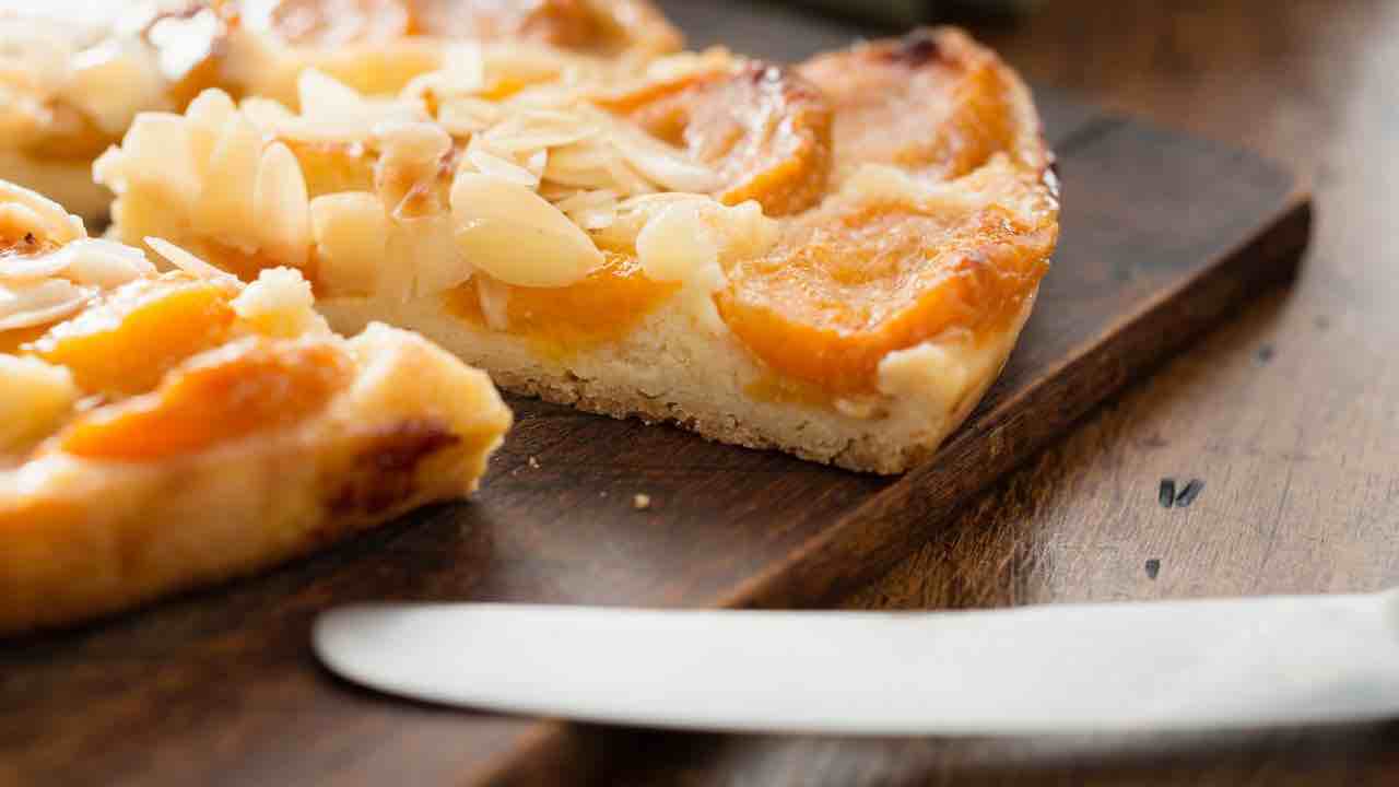 crostata di albicocche