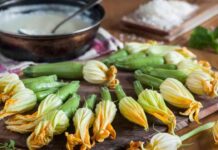 5 ottime ricette con i fiori di zucca, indorano l’estate ricette fiori di zucca