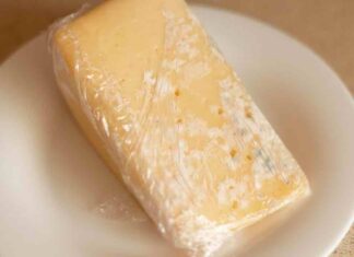 Quando il formaggio ha la muffa come bisogna comportarsi formaggio muffa