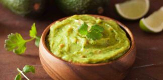 Guacamole di avocado pronto in pochi passaggi guacamole