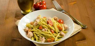 pasta al pesto e pomodori