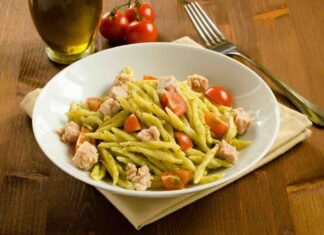 pasta al pesto e pomodori
