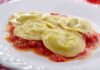 Ravioli ricotta e spinaci, il sugo fresco di pomodori che li rende irresistibili ravioli ricotta e spinaci