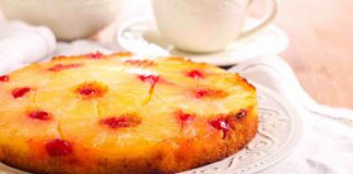 Momento di dolcezza alla frutta senza averla comprata prima, ecco la ricetta che fa al caso tuo torta all'ananas