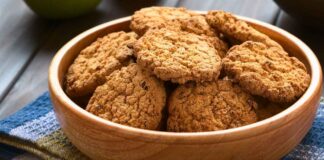 Biscotti di mela senza uova: la merenda leggera che conquista tutti Biscotti alla mela - RicettaSprint