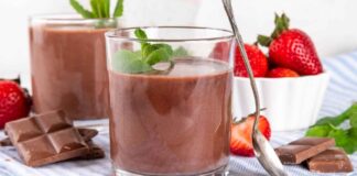Budino al cioccolato ma senza latte: il bis diventa obbligatorio! Budino al cioccolato - RicettaSprint