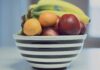 Tre frutti che possono aiutarti durante la dieta: saziano e li puoi mangiare anche quando vuoi dimagrire Frutta durante la dieta - RicettaSprint