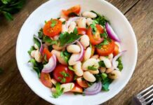 L’insalata di fagioli che si prepara in anticipo e si gusta all’ombra Insalata di fagioli - RicettaSprint