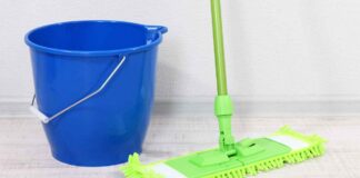 Pavimenti pulitissimi con il trucco della nonna: funziona sempre Lavare pavimento con rimedi naturali - RicettaSprint