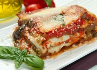 Parmigiana di melanzane, la versione leggera che conquista tutti