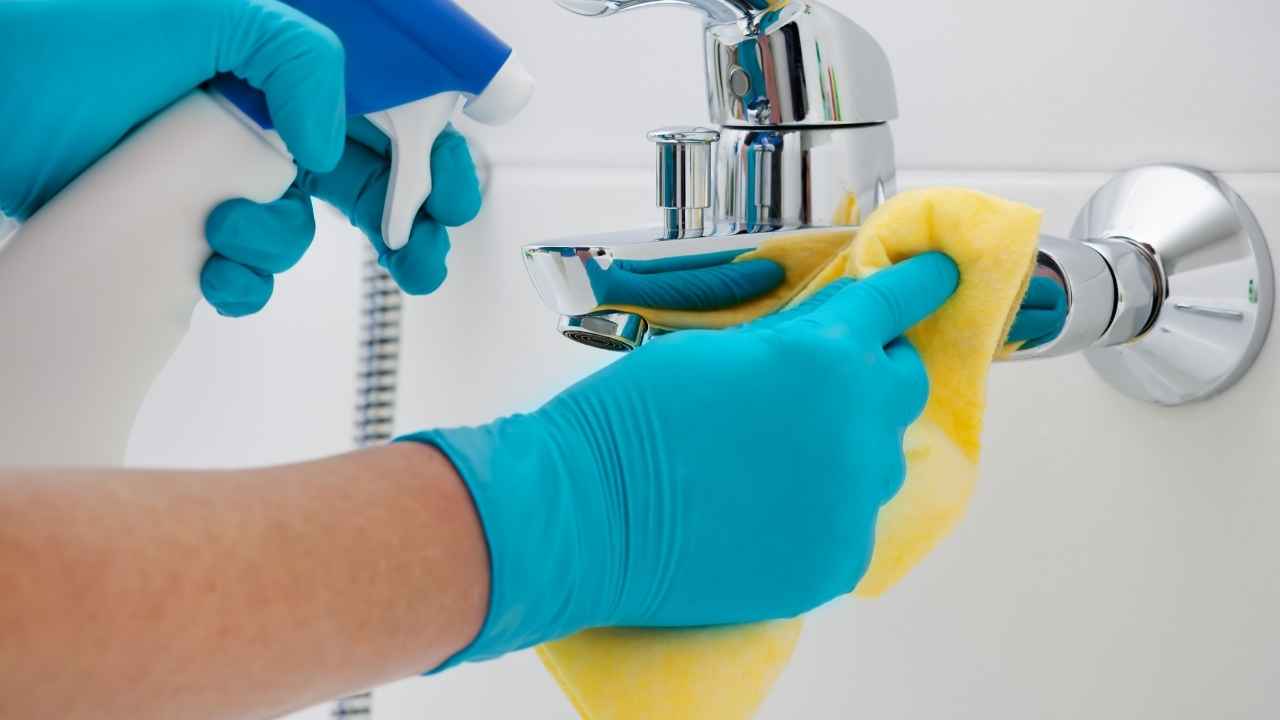 Pulire bagno dal calcare - RicettaSprint
