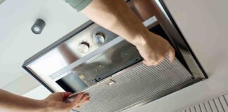 Il filtro della cappa, quel punto cieco che il grasso conosce bene (e tu no) Pulire cappa del forno - RicettaSprint