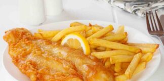 Fish and chips, tenero dorato e croccante, la svolta per l’ora di cena fish and chips