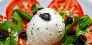 Le 8 migliori ricette estive, da fare con la mozzarella insalata di mozzarella