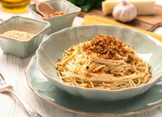 Pasta ammollicata, poca spesa, tanta resa pasta con il pangrattato