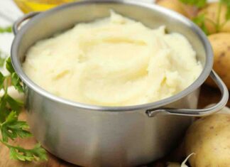 Preparo il purè in casa cremoso come mia nonna, ma non ci metto il latte purè cremoso