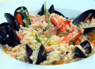 Risotto ai frutti di mare, te lo sogni al ristorante un piatto così risotto ai frutti di mare
