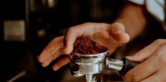 Quanti caffè possiamo bere al giorno senza esagerare? Bere caffè quanti - RicettaSprint