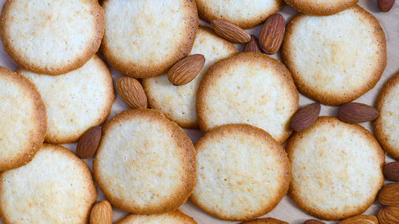 Biscotti farina di mandorle - RicettaSprint