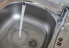 Come prevenire il calcare nel lavandino della cucina: il gesto da fare ogni giorno Calcare nel lavandino della cucina - RicettaSprint.it