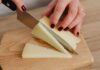 Tagliere in lavastoviglie? Non sempre è una buona idea: come pulirlo senza rovinarlo Come lavare i taglieri - RicettaSprint