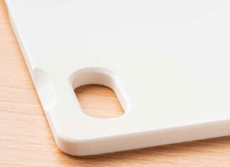 Come pulire taglieri in plastica - RicettaSprint