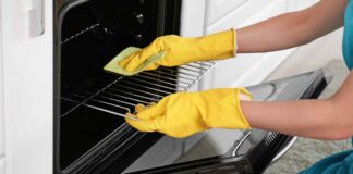 Forno pieno di grasso, come pulirlo senza passare ore a strofinare Forno pieno di grasso - RicettaSprint