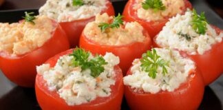Pomodori ripieni, perfetti per una cena di fine estatet