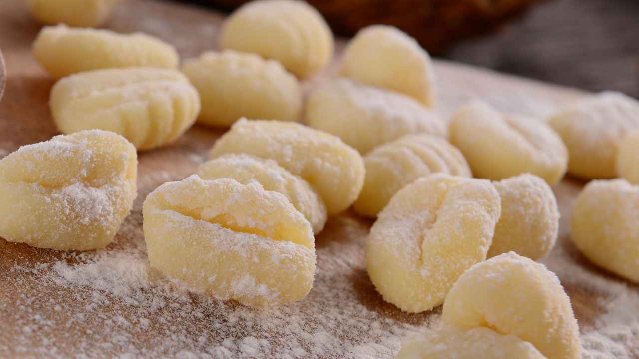Gnocchi senza uova - RicettaSprint