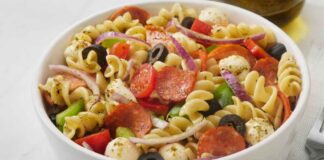 Insalata di pasta: il piatto fresco che salva l’estate Insalata di pasta - RicettaSprint