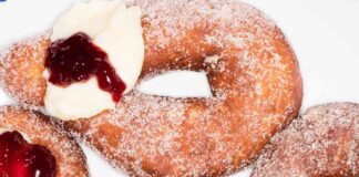 Ciambelle fritte con il buco, impossibile resistergli ciambelle fritte