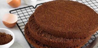Torta al cioccolato per una colazione da campioni torta al cioccolato