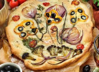 Focaccia con le verdure di stagione, buona, soffice, ti risolve la cena focaccia di verdure