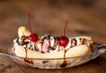 Banana split fatta in casa, altro che in gelateria banana split