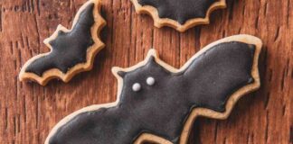 Biscotti pipistrello, al primo morso si sciolgono in bocca biscotti pipistrello