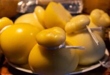 Cacio cavallo in padella super filante, in poche mosse realizzi il pranzo di oggi caciocavallo