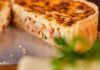 Quiche con caponata e formaggio fuso, stasera la cena spacca quiche con caponata